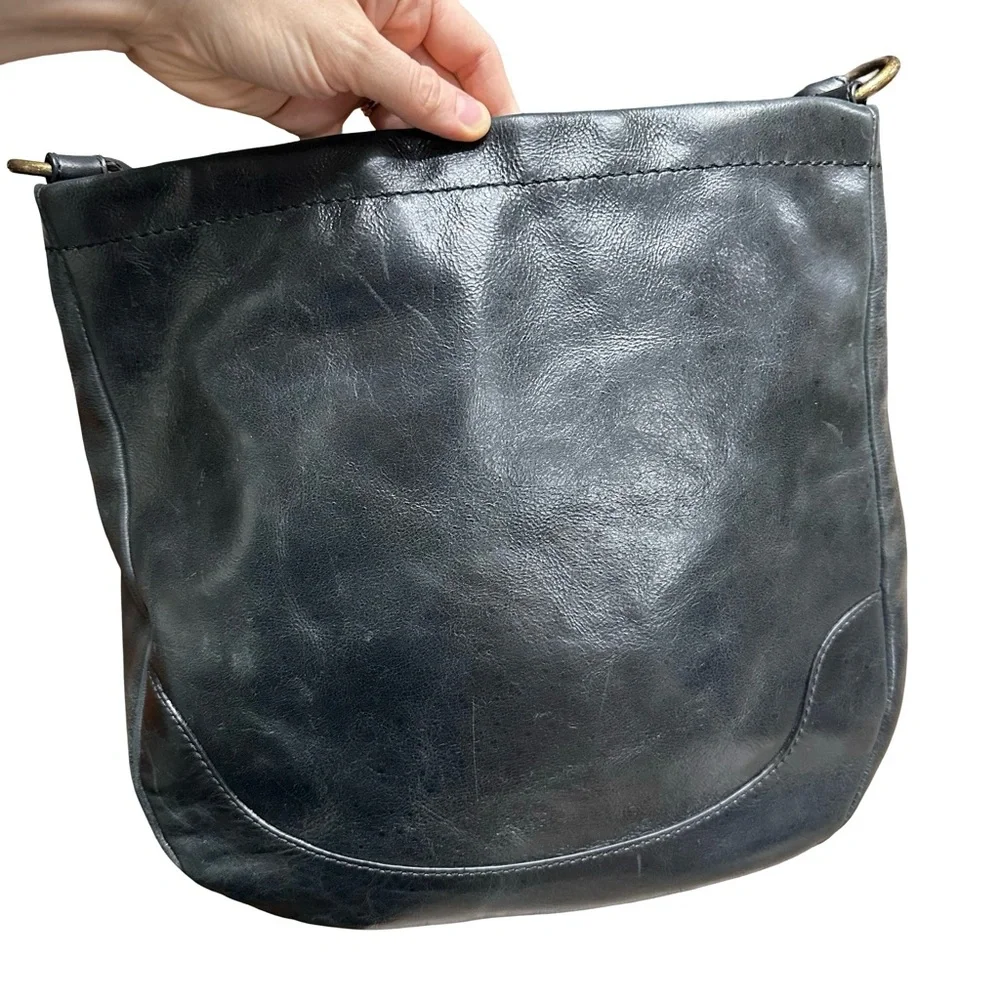 Frye Melissa Hobo Large Calfskin Snake Print Handbag Black Leather Luxury